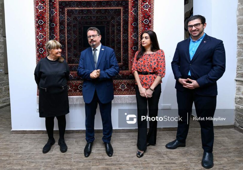 Азербайджанские ковры для европейцев