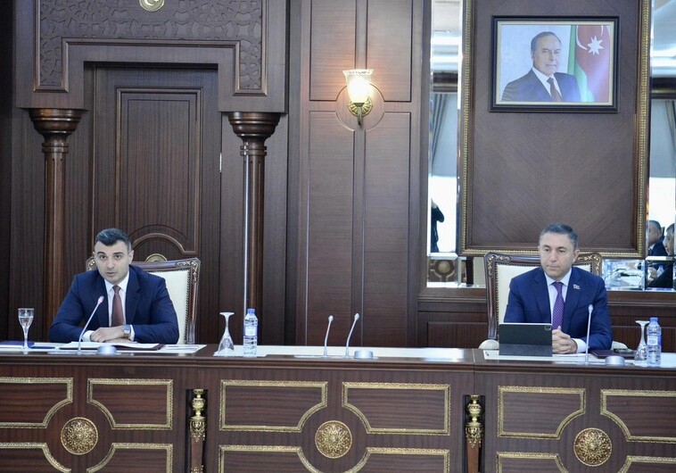 Глава Центробанка Азербайджана ответил на вопросы депутатов