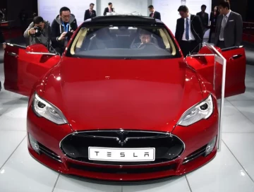Tesla выпустит недорогой электрокар