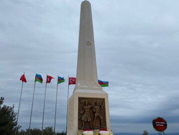 В Чанаггале установлен монумент в память об азербайджанских шехидах (Фото-Видео-Добавлено)